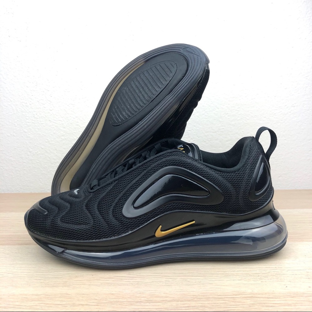 Nike Women’s Air Max 720 ‘Black Metallic’ - Picture 2 of 8